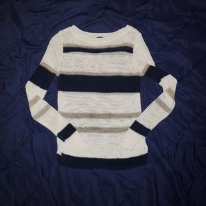 Loosely knit sweater